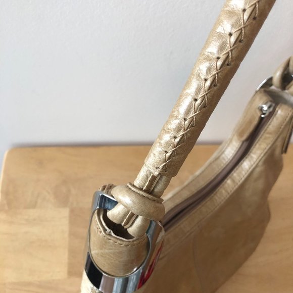 Leather Shoulder Bag lined with Fur - Picture 13 of 13